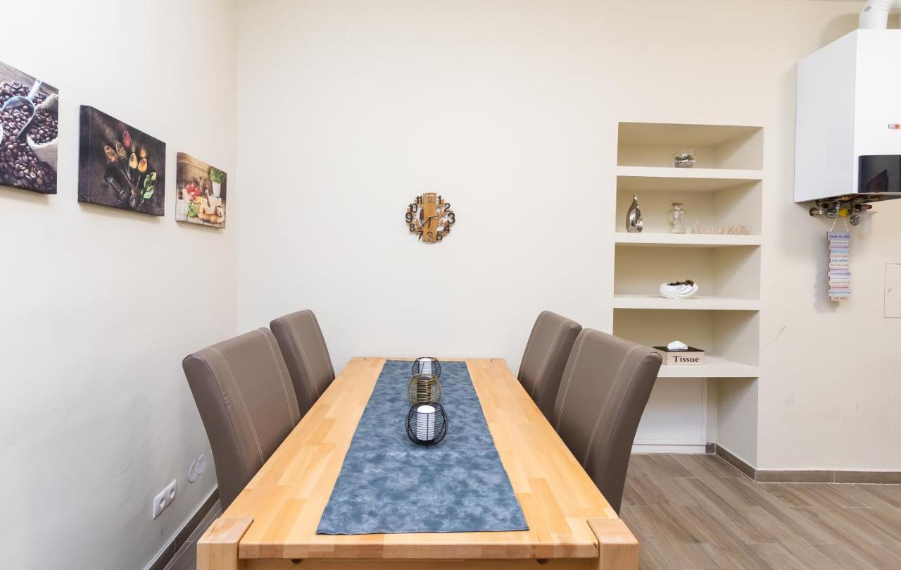 Comfortable Romantic 1 Bedroom Apartment Near Augarten Wenen Buitenkant foto