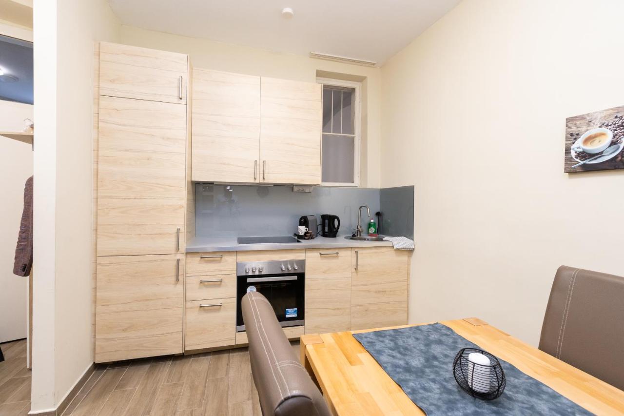 Comfortable Romantic 1 Bedroom Apartment Near Augarten Wenen Buitenkant foto